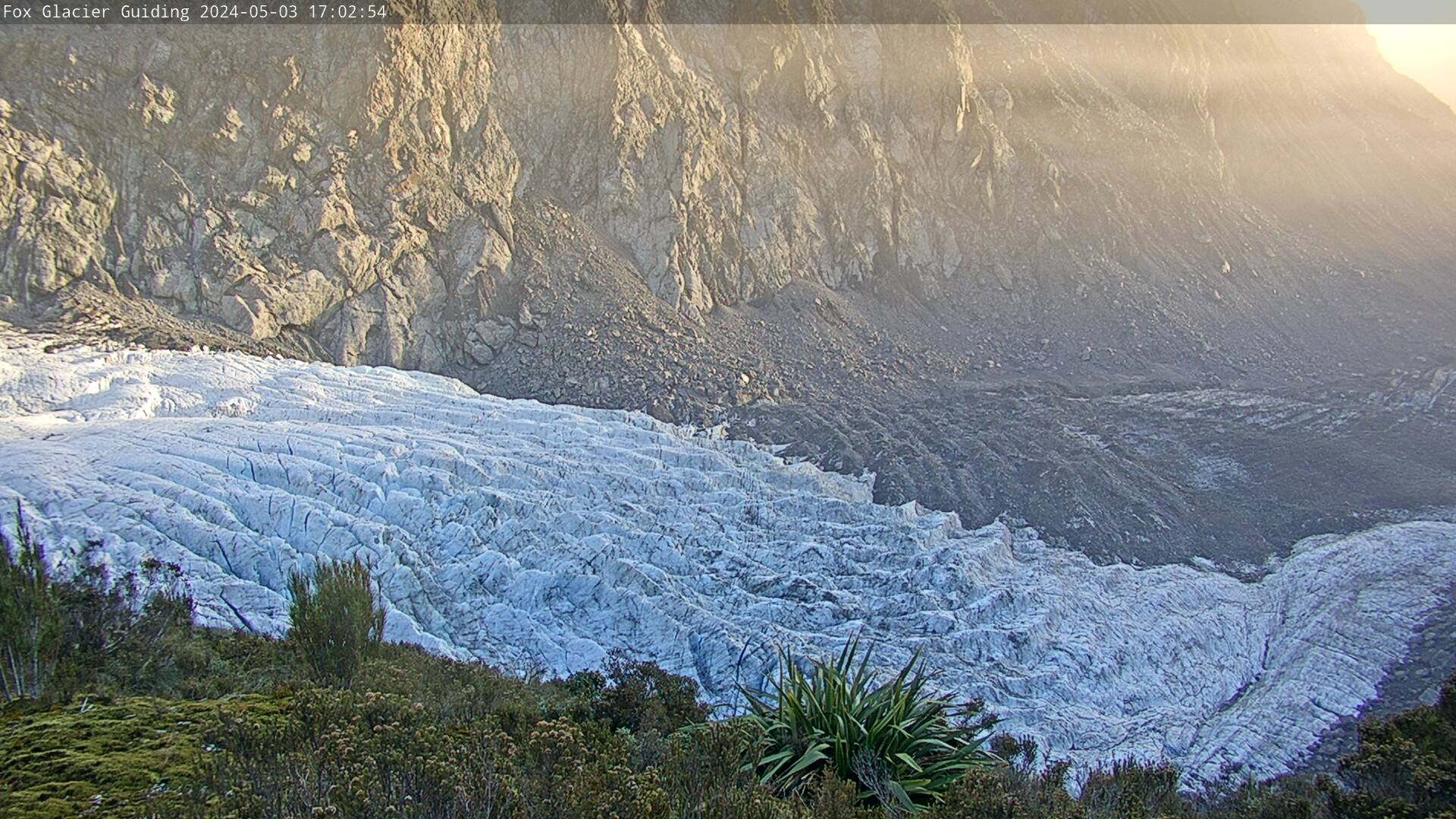 Latest image from Fox Glacier web cam - View 6